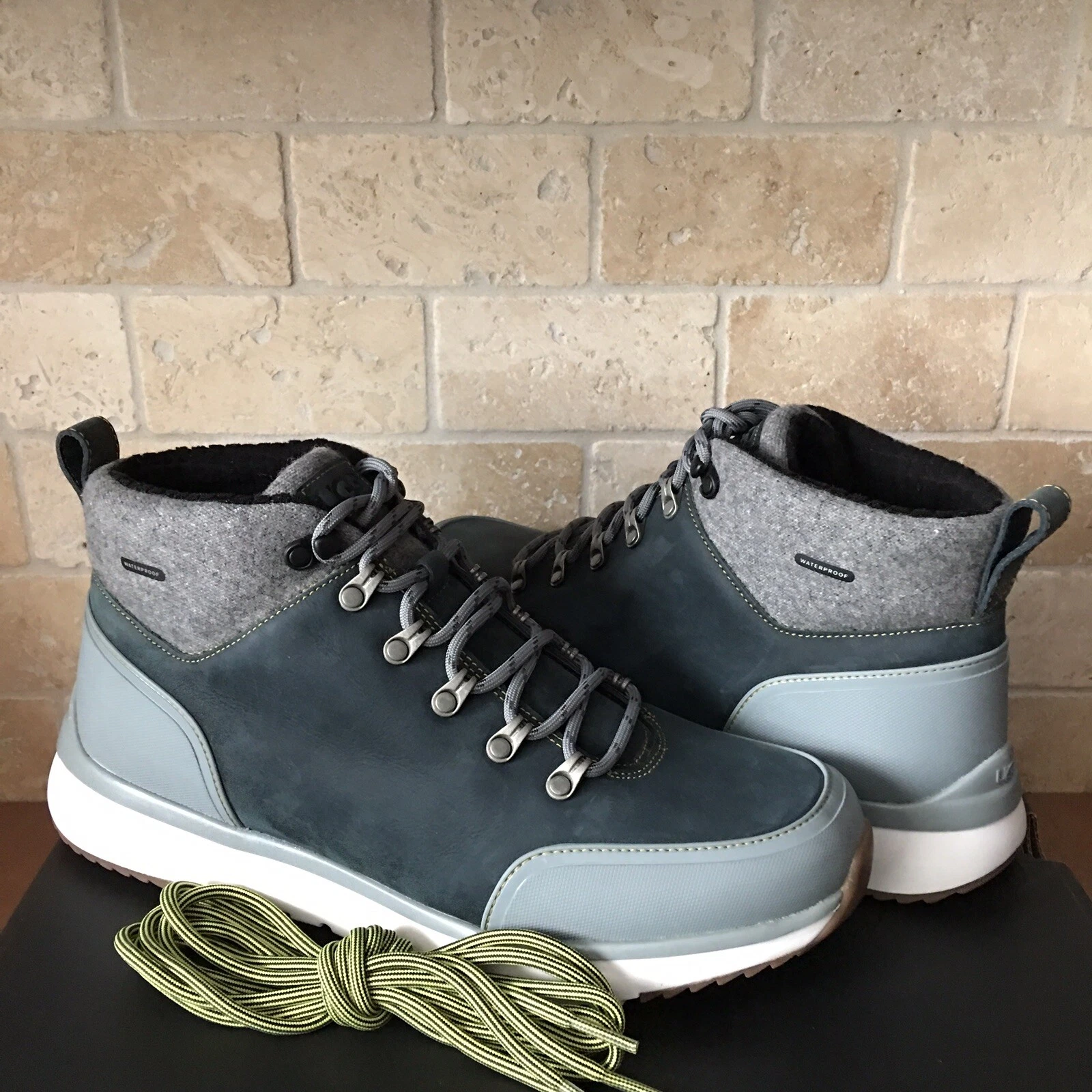 UGG OLIVERT NORSE GREEN WATERPROOF LEATHER HIKER SNOW BOOTS SHOES SIZE 11.5 MENS