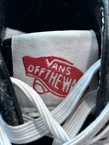 Vans Off the Wall Unisex Kid’s Black High Tops Size 2.5 - NWOB - Picture 2 of 11