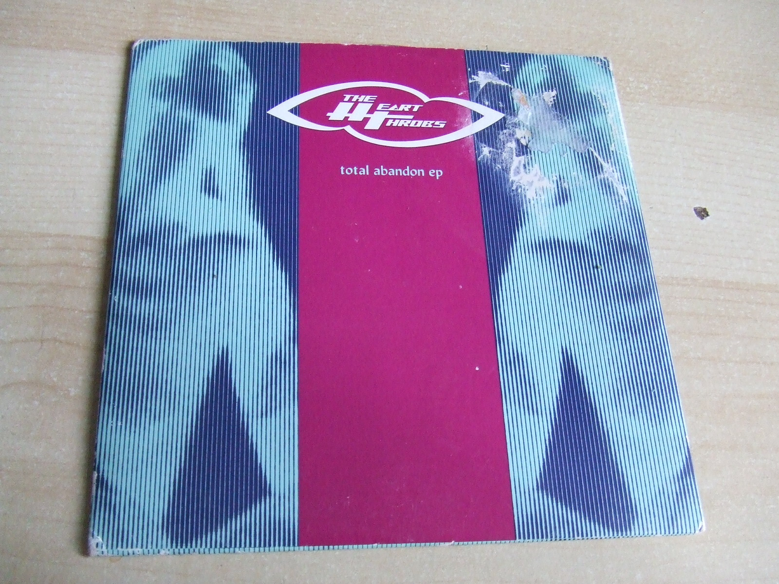 Rare EP CD - The Heart Throbs - Total Abandon