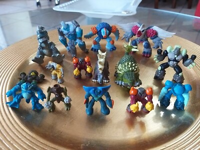 Lotto N 3- 15 Gormiti Mini e grandi giochi preziosi da collezione