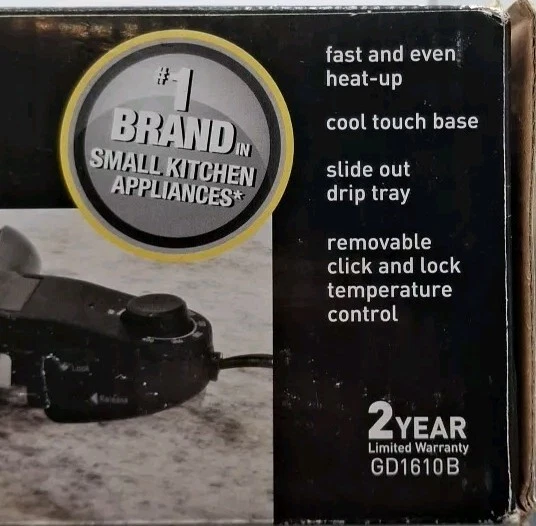 Plancha eléctrica antiadherente BLACK+DECKER con temperatura controlada 6 porciones 16"X10" Foto 3 de 4