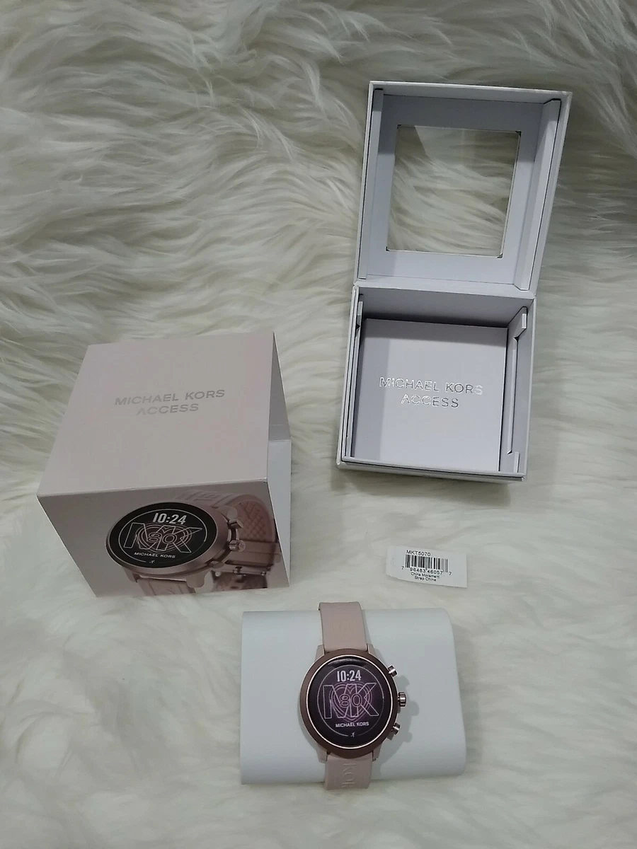 Michael kors store access battery life
