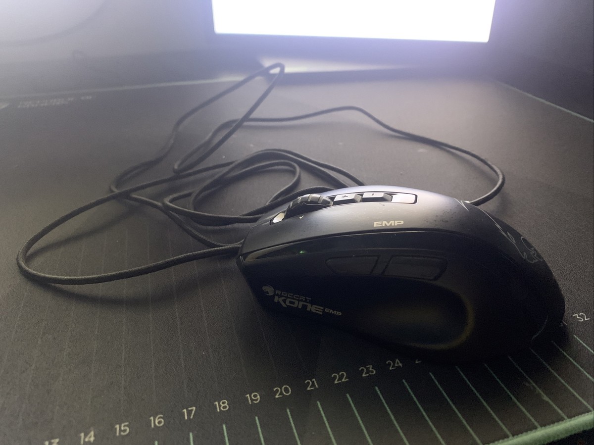 ROCCAT KONE EMP Max Performance RGB Gaming Mouse Black (Barley