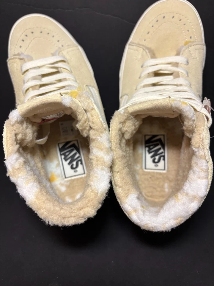 Tênis de skate esportivo Vans Sk8 Hi Cozy Hug Biscotti feminino tamanho 6 bege - Imagem 4 de 4