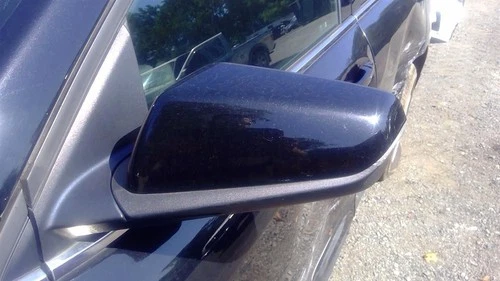 Used Left Door Mirror fits: 2019 Chevrolet Equinox w/blind spot alert opt DWK pa