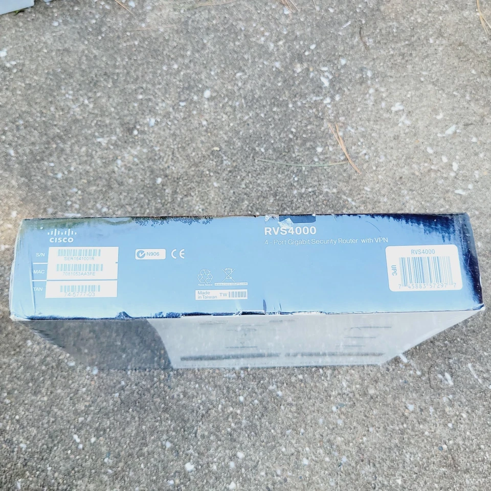 NEW Cisco  BUSINESS ( RVS4000 ) 4-Port Gigabit Security Router  HOME OR BUSINESS - Image 4 of 4