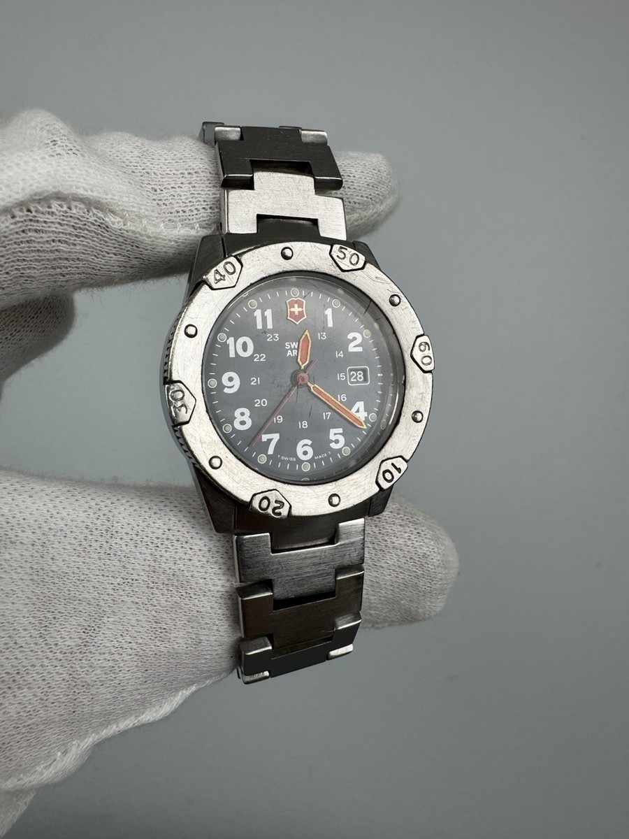 Vintage Victorinox Swiss Army Lancer 200 Quartz Watch Stainless