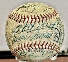 1957 Chicago White Sox Team Signed OAL Baseball by 31 Nelson Fox, Doby, Aparicio