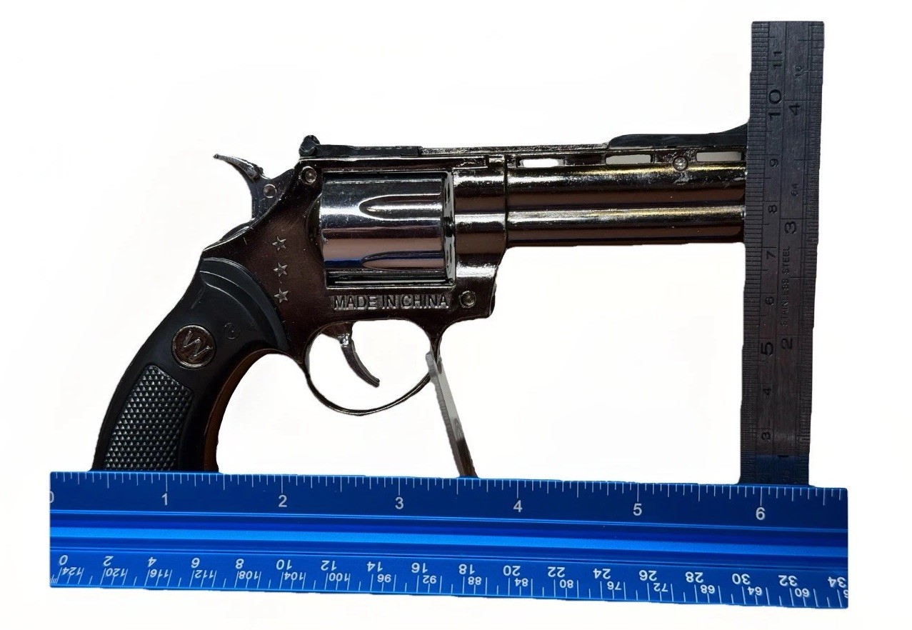 Magnum 1:2