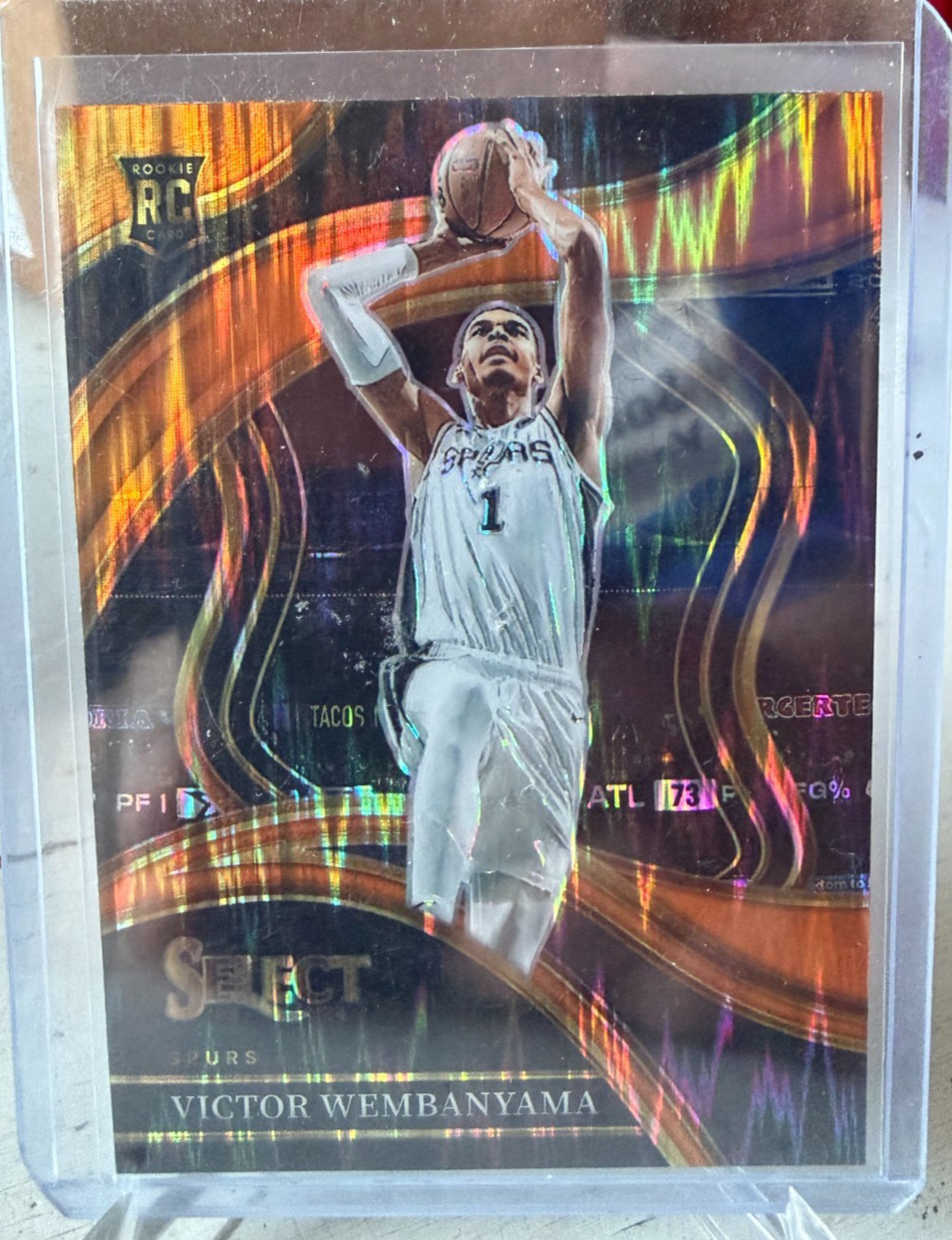 2023-24 Panini Select - Courtside Victor Wembanyama #288 Orange Flash Prizm (RC)