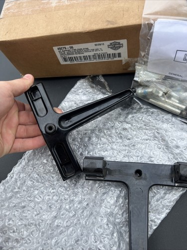 Drag Specialties Passenger Floorboard Mount Chrome FXD Harley-Davidson #49279-06 - Picture 4 of 6