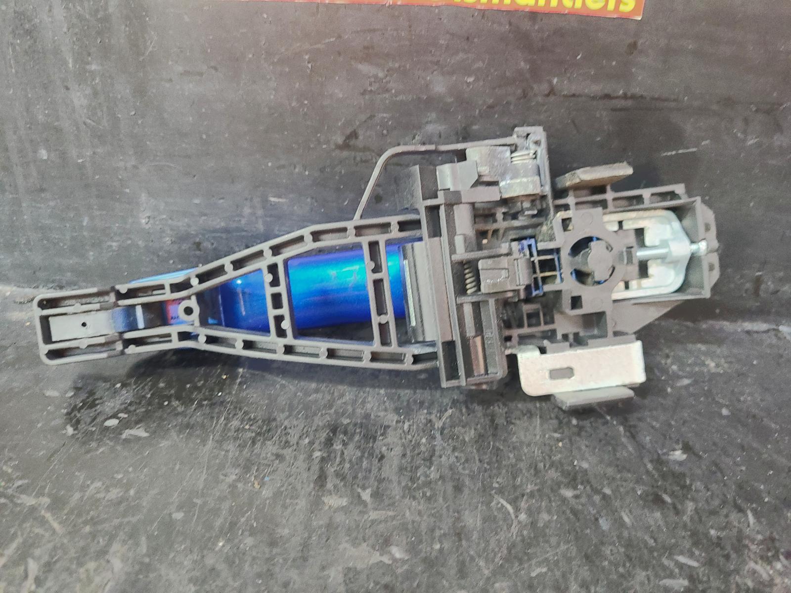 Ford focus door handle outer lh front rh front lw colour coded non