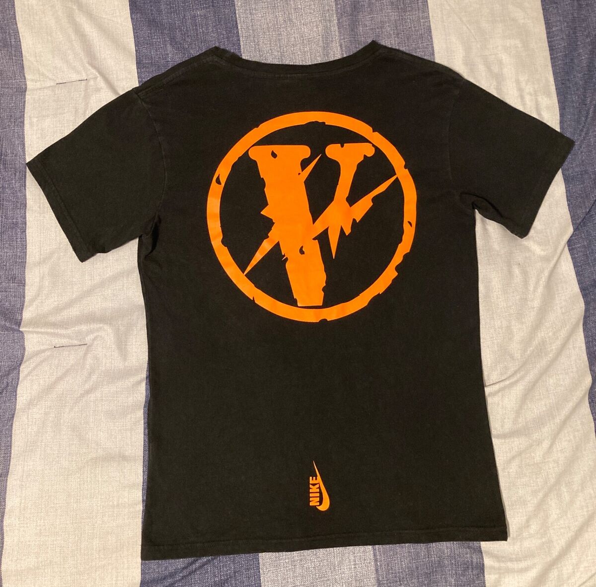 Rare Vlone x Nike x Parking Ginza Mens Unisex T Shirt Sz S Rare Vlone x Nike x Parking Ginza Mens Unisex T Shirt Sz S