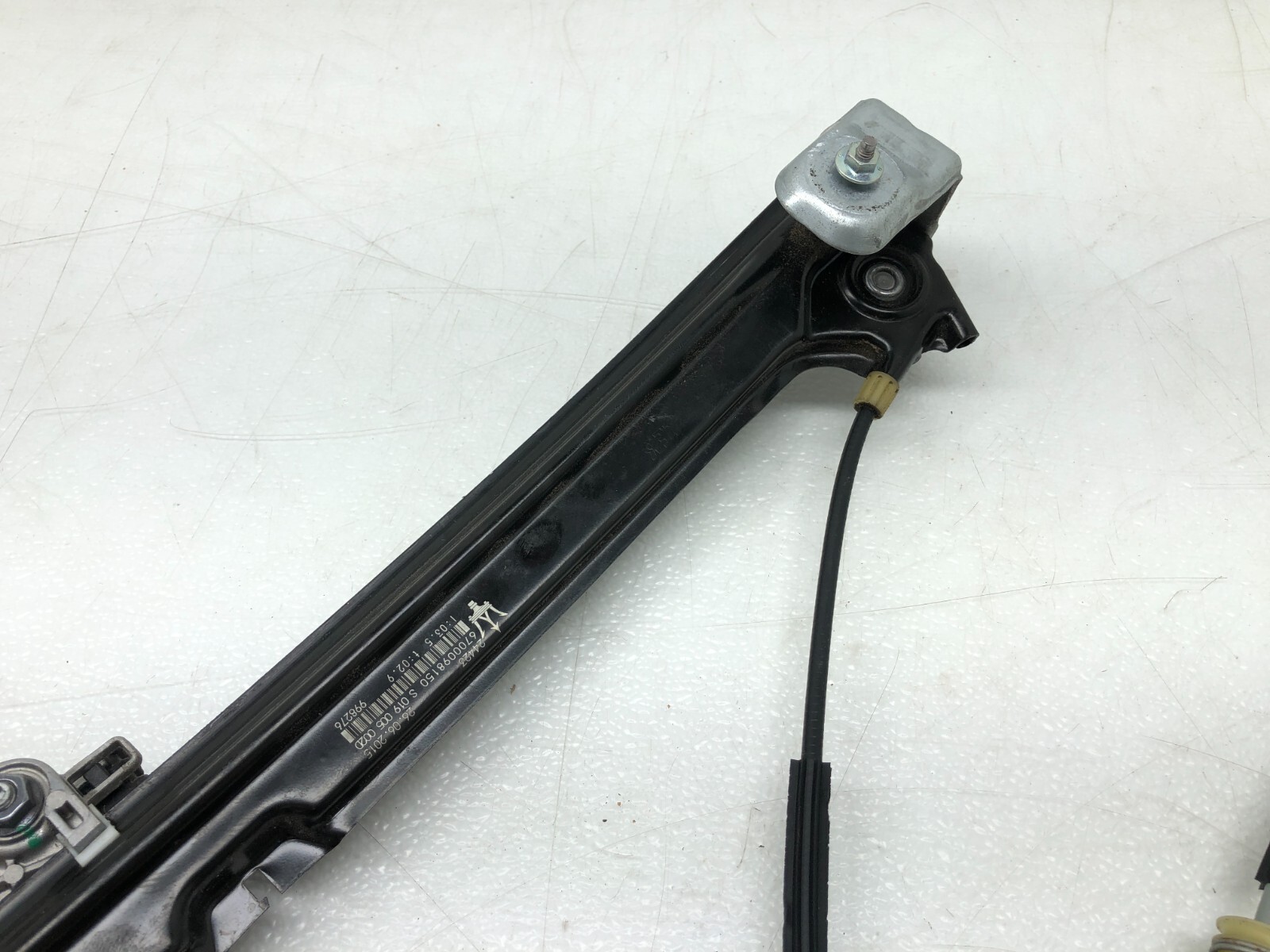 2014-2019 MASERATI GHIBLI S RIGHT PASSENGER FRONT WINDOW REGULATOR OEM.