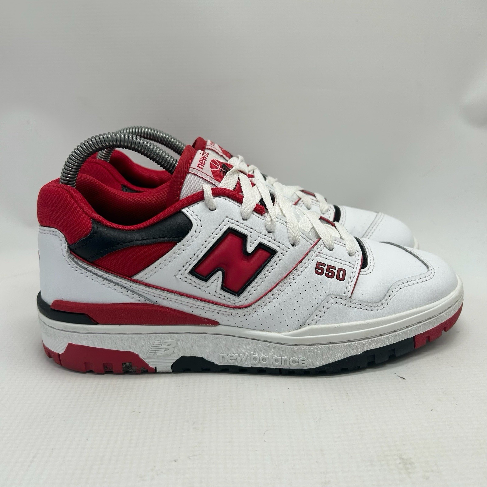 New Balance 550 Men’s Size 6.5 US White Red Black Sneakers Shoes Retro BB550SE1 image 2