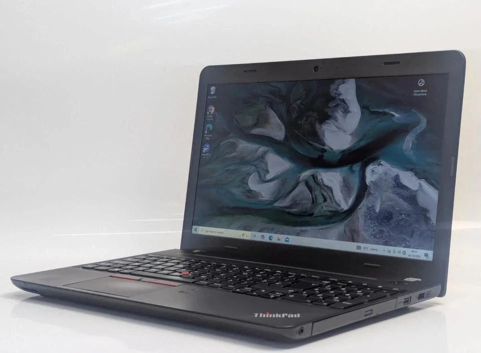 Lenovo ThinkPad E560 · i5-6200U · 16GB · 240GB, photo 1 of 5
