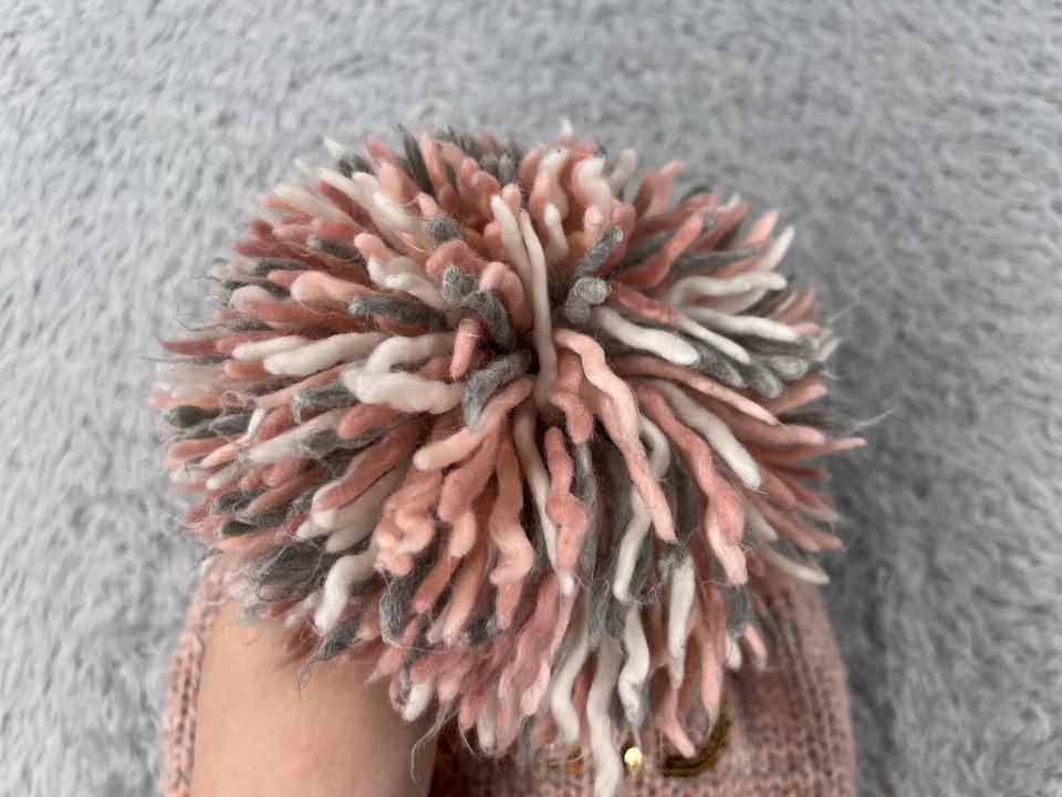 Gorro Squad Goals Toque Youth extra grande lantejoulas de malha rosa forrado de acrílico Pom - Imagem 3 de 4