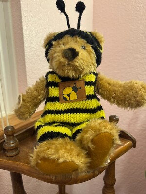 RARE Buggable Bee Bear By Ganz - BEE- Item # H 2624 - 1997
