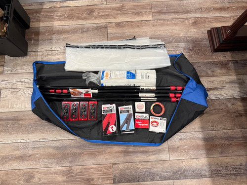 ZipWall Dust Barrier Kit – Complete Setup with Carrying Bag – Excellent Conditio