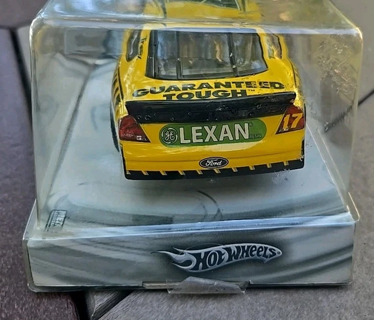 Nascar G9386 2004 Hot Wheels escala 1:24 Matt Kenseth #17.  SKU15 Foto 2 de 4