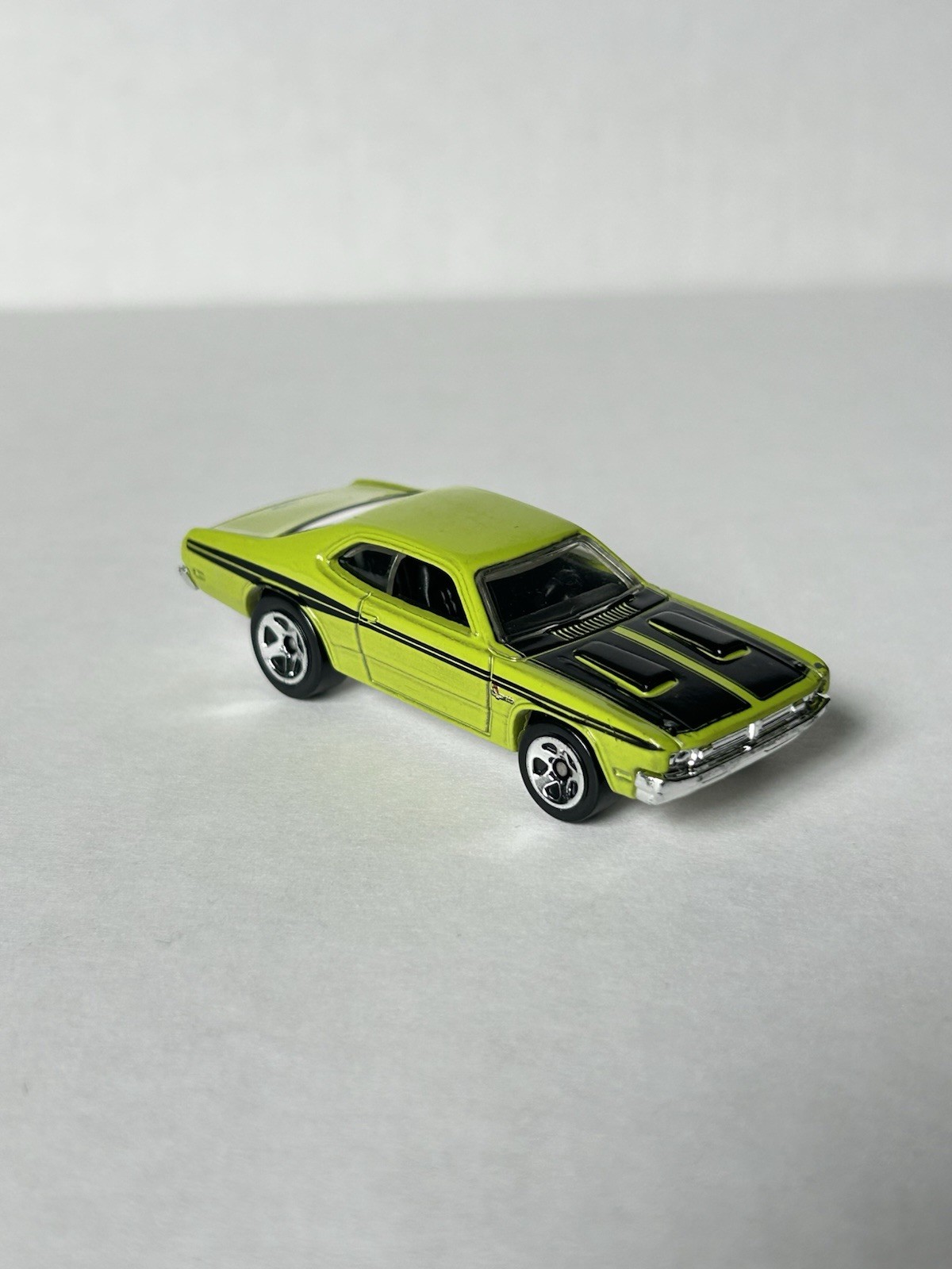 Hot Wheels ‘71 Dodge Demon 2009 - Light Green/Black Die Cast 1:64 - Pre Owned