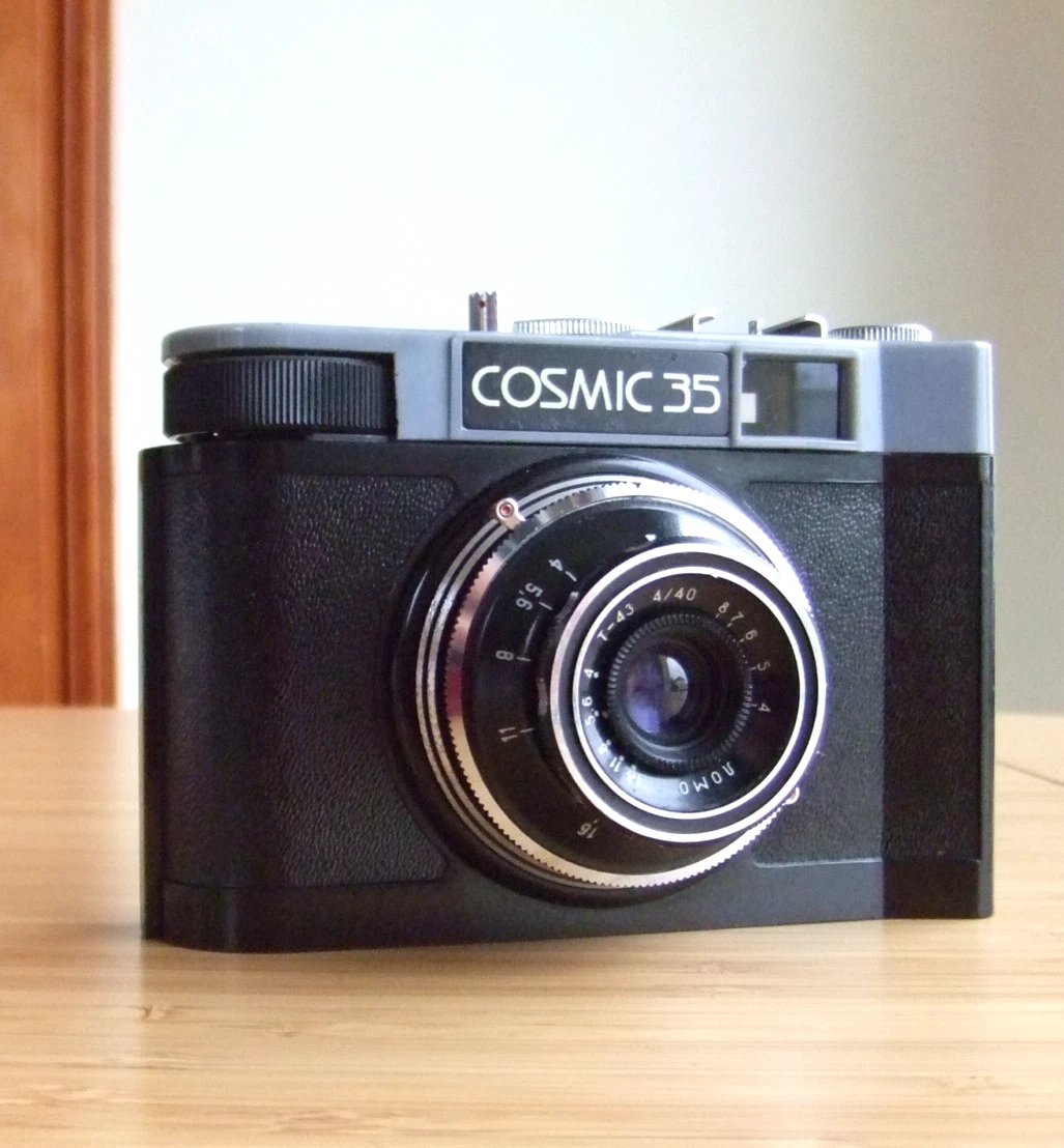 Appareil Photo Russe 35mm Vintage – Pour Pièces Ou Déco – Ne Fonctionne Pas