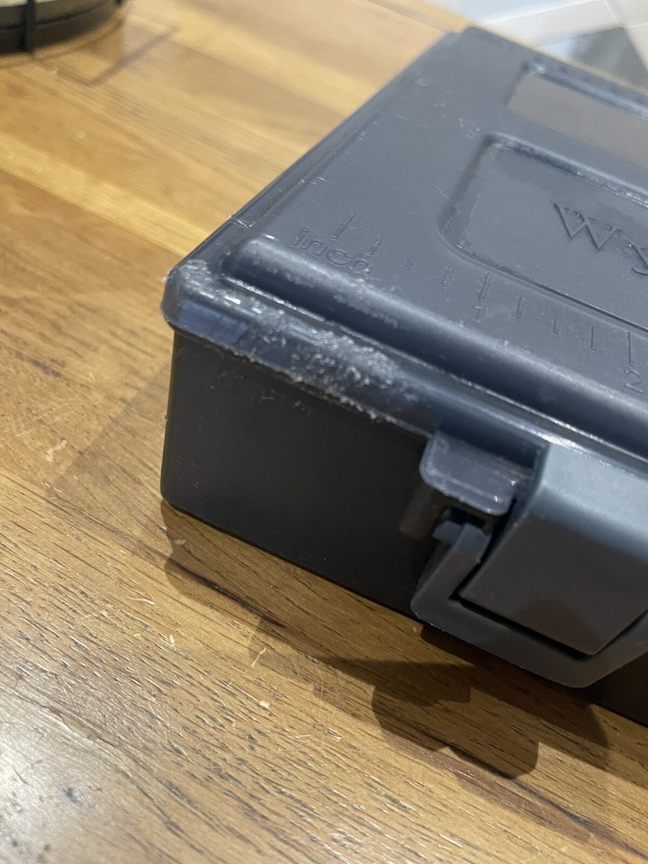 Wychwood Fishing Tackle Box Large Green Terminal Lure Jigs Hooks Clips