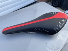 Fizik Arione CX Carbon Racing Bike Saddle Black and Red Stripe Excellent Cond