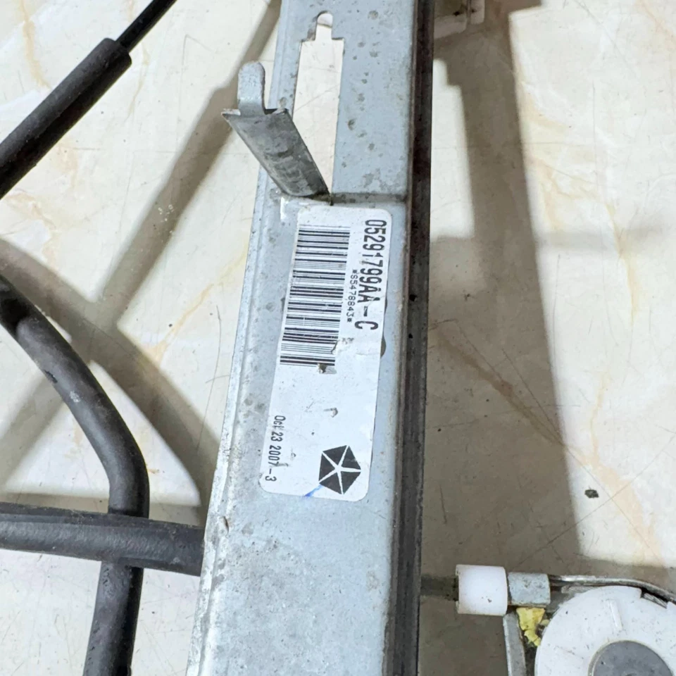 JEEP PATRIOT FRONT LEFT  DOOR WINDOW REGULATOR & MOTOR 2007-2011 05291799AA, - Image 4 of 4