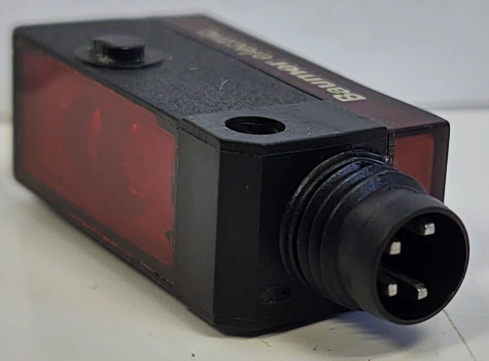 Baumer Electric FZDK 10P5101/S35A M433 Photoelectric Diffuse Sensor - Image 3 of 4