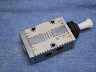 REXROTH VENTIL MIT SCHALTER - 563 446 931 0 - PUSH PULL BETÄTIGUNG