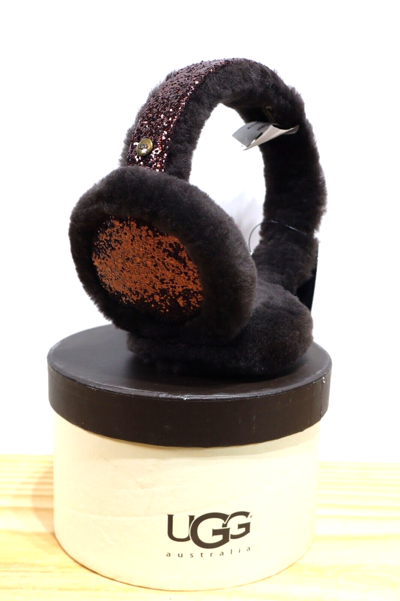 UGG Wired Earmuffs ブラック O/S UGG Classic Wired Earmuffs Black – MyCozyBoots