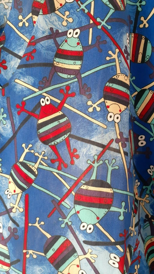 Only Necessities Blue Scrub Top Multicolor Frogs 1X 46" Bust - Image 3 of 4