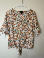 AGB Elbow Sleeve Floral Top Blouse Textured Tie/Button Front Women’s M