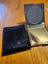Mary Kay Srebrna torebka Compact Dual Mirror z aksamitnym etui