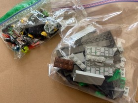 LEGO Harry Potter: Slytherin 4735 Complete with box & manual. 90 pcs. Pre-owned