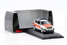 1:43 Mercedes-Benz GLK X204 2011 Notarzt limited Schuco 450727800