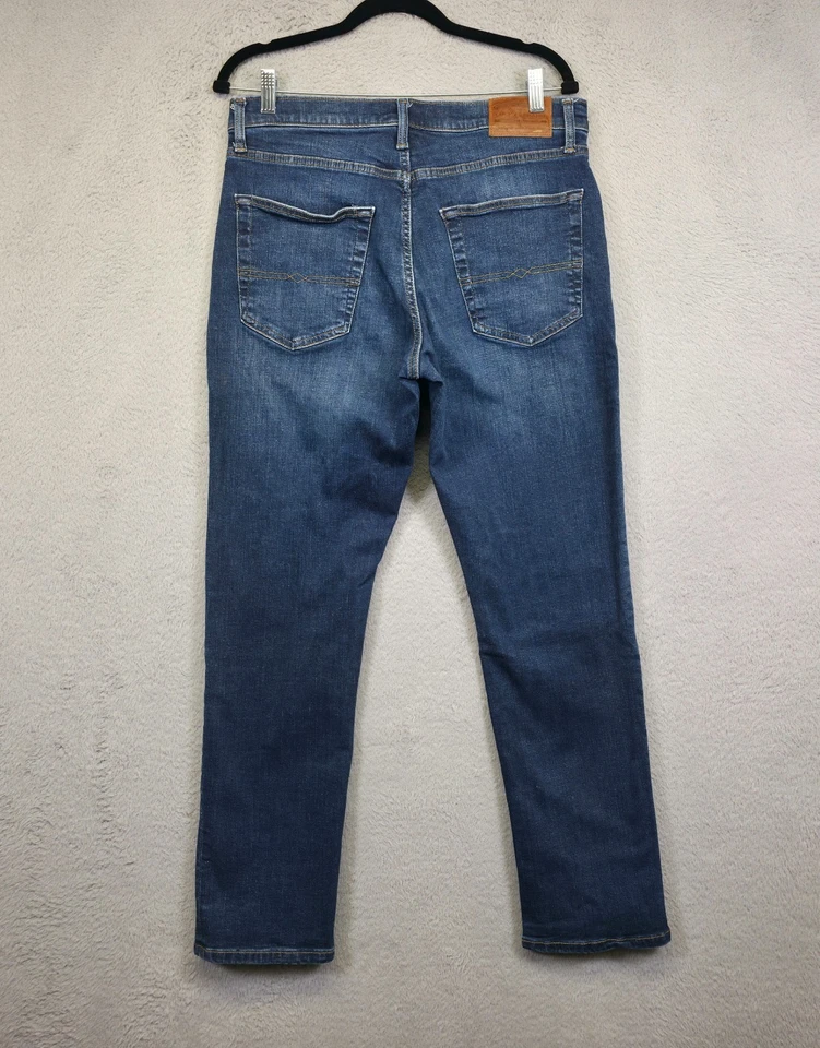 Lucky Brand Jeans Mens 32x32 Blue 223 Straight Medium Wash Stretch Denim Classic - Image 2 of 4