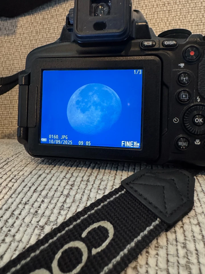 Nikon Coolpix P900 16.0MP Digital Camera - Black - Image 4 of 4