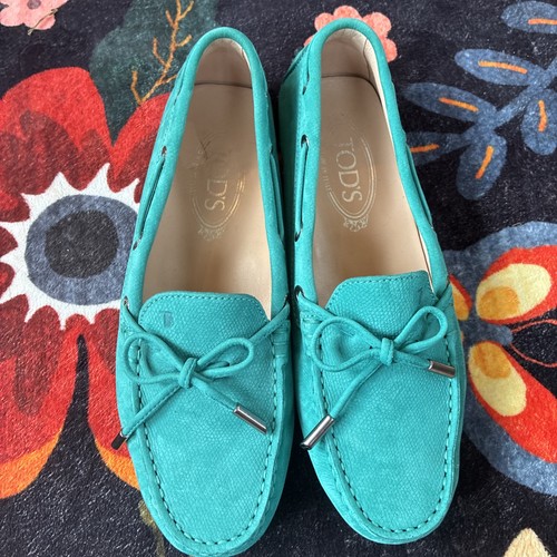 Tod’s Women’s Gommino Driving loafers Made In Italy Leather Size 7,turquoise.