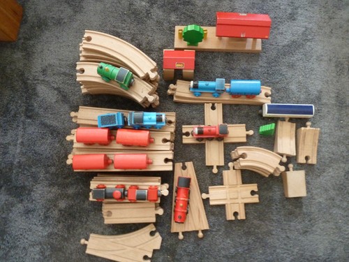 WOODEN TRAIN SET - Complete With Track, Junctions, Trains and Accessories - Picture 9 of 12