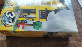 New LEGO Creator 3 IN 1 Beach House 4996 damaged/taped box