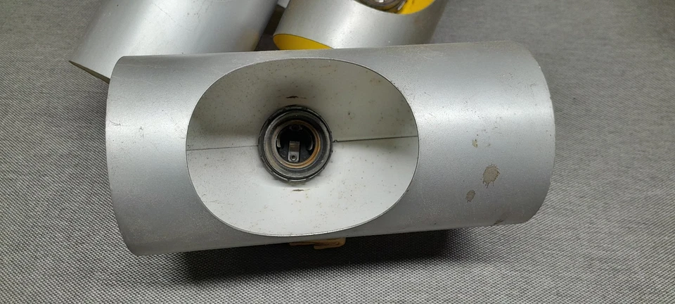 A RESTAURER: Lot d'Appliques OXAR Space Age année 70 - Photo 4/4