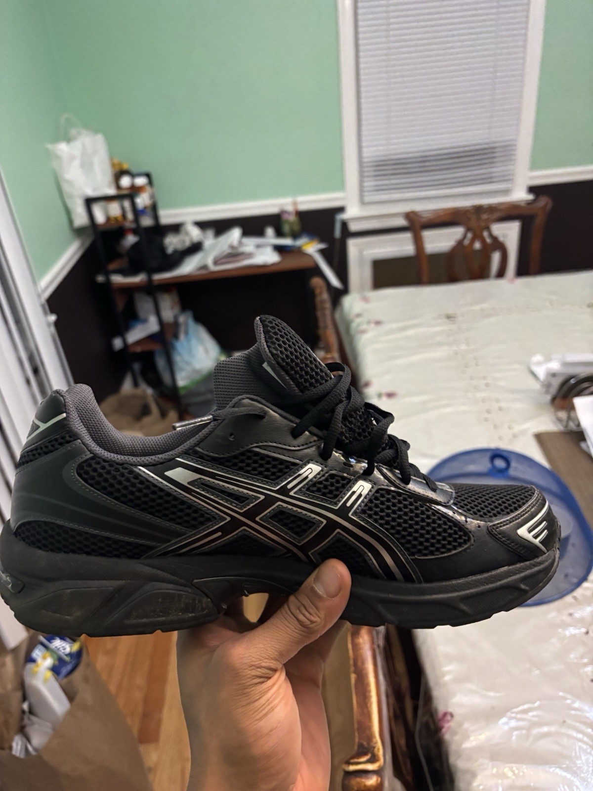 ASICS Black Silver Solid Pattern Lace Up Low Top … - image 4