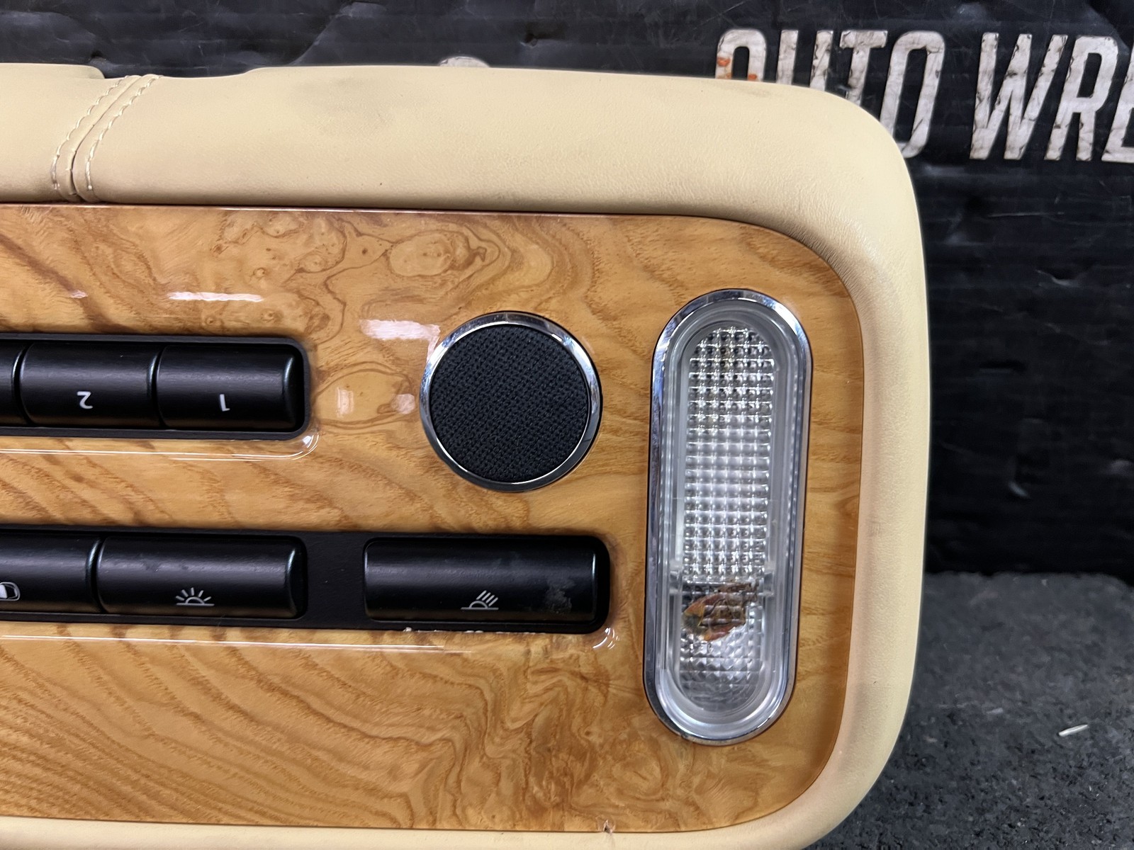 07-11 BENTLEY CONTINENTAL GTC OVERHEAD ROOF CONSOLE W/ DOMELIGHT, TAN 3W7959527E