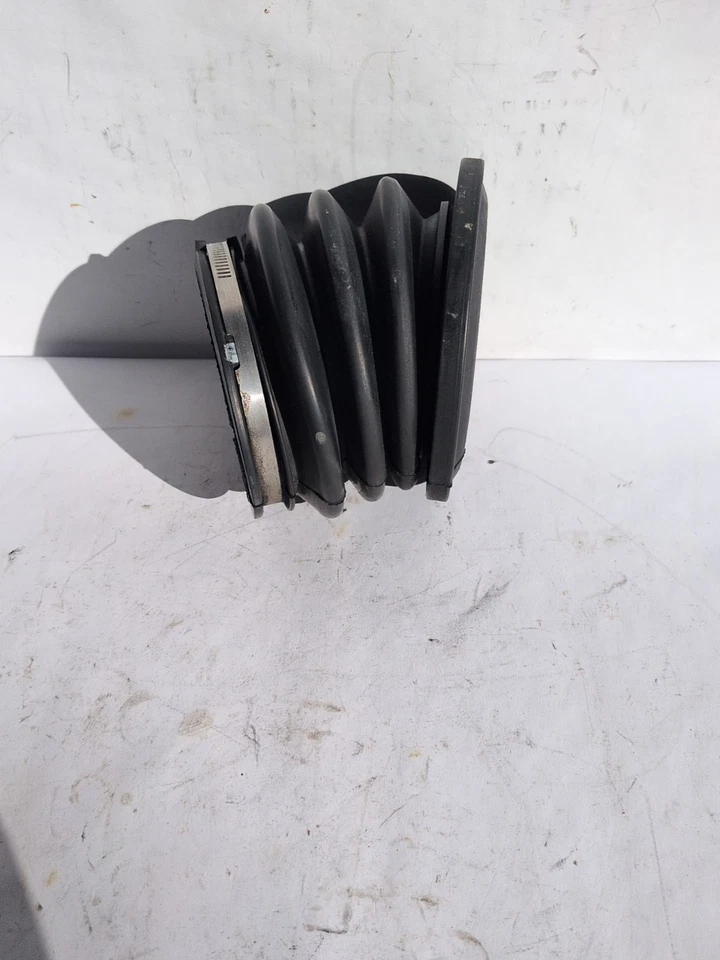 Manguera de admisión de conducto de salida de filtro de aire de motor Buick Park Avenue 97-2005 3,8 L Foto 2 de 4