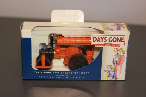 Lledo Days Gone DG126002 Burrell Road Roller - Red (orange) - Boxed