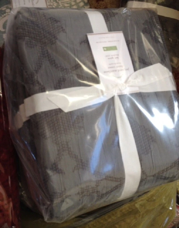 Funda nórdica Pottery Barn Jacquard Matelassé Flagstone gris carbón reina nueva🦩 Foto 2 de 3