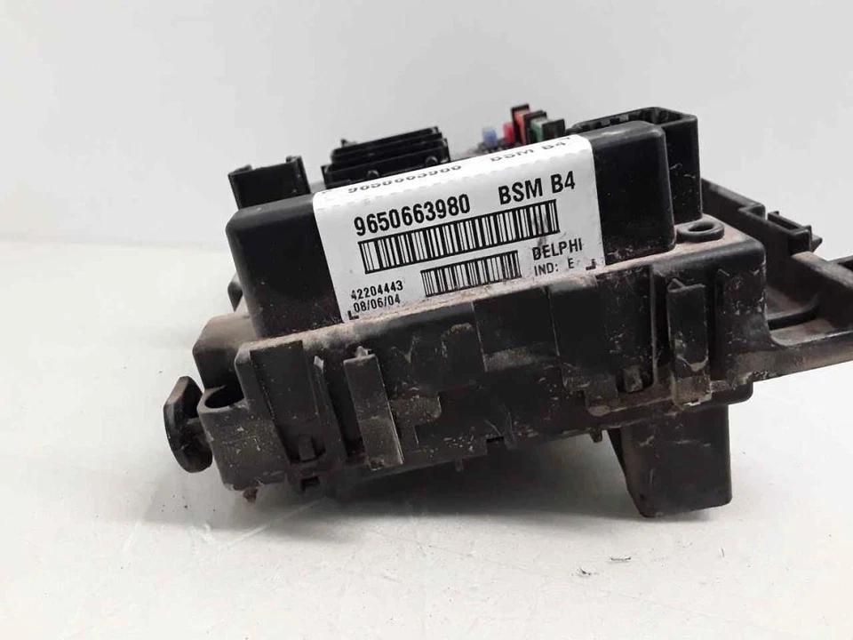 9650663980 Caja Reles/Fusibles para CITROEN C3 PLURIEL 1.4 HDi 1158176 - Imagen 2 de 2