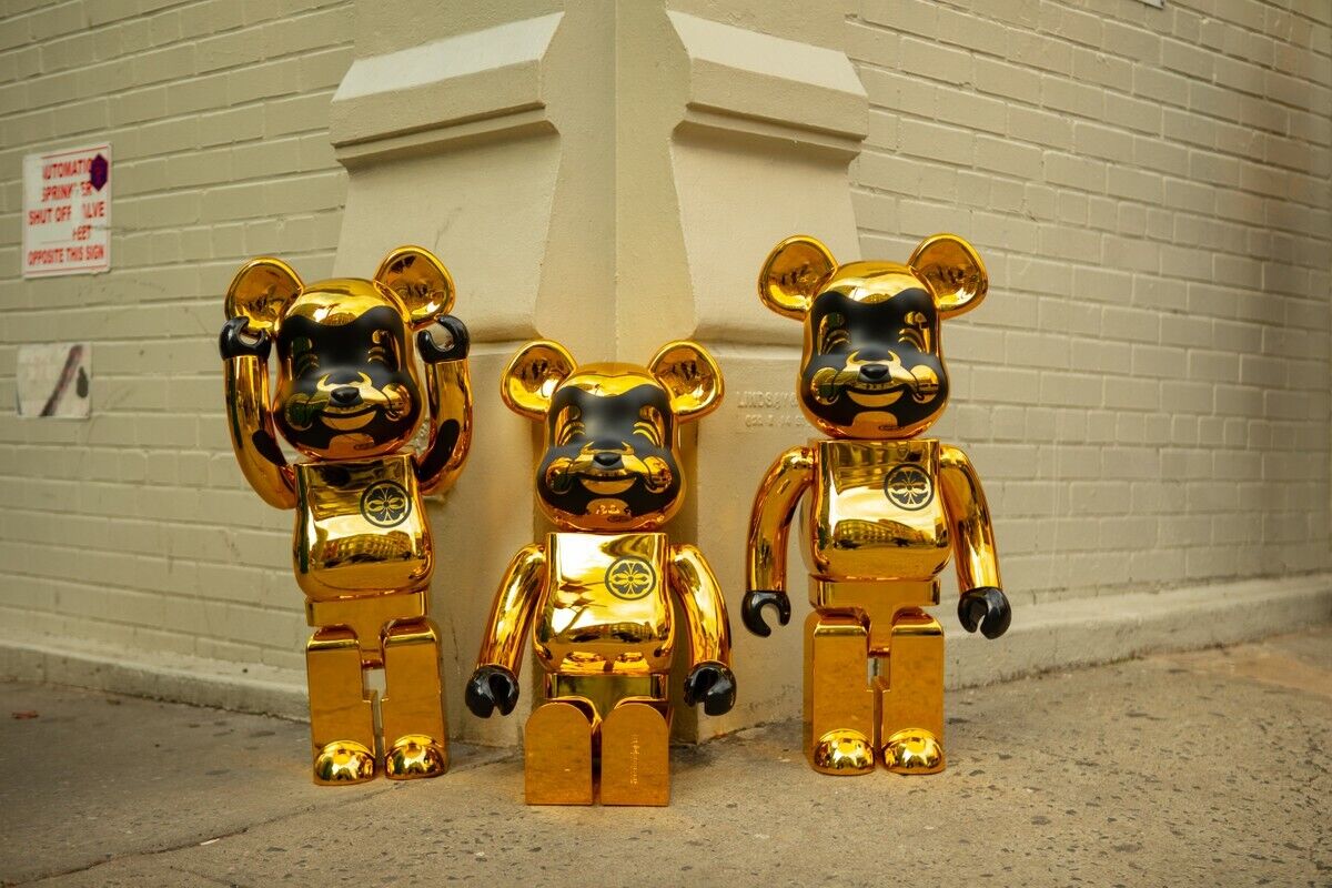 EVISU Bearbrick 1000% Gold Golden Medicom Toy Be@rbrick Limited